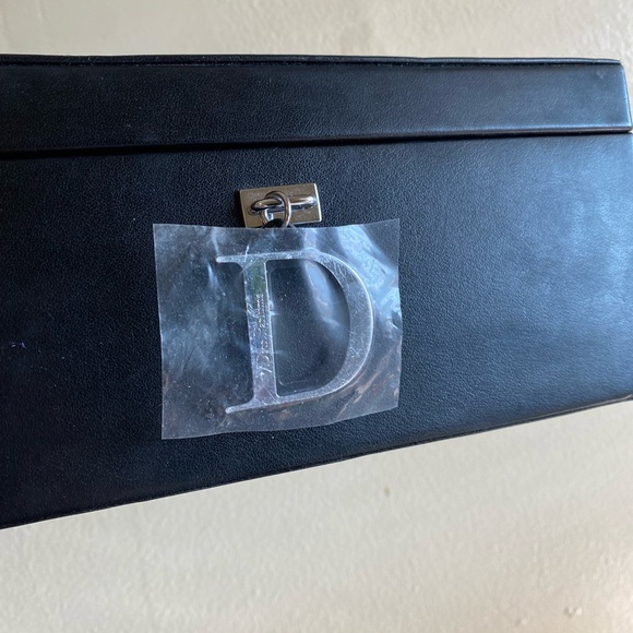 Dior Makeup Box - Picture 2 of 11